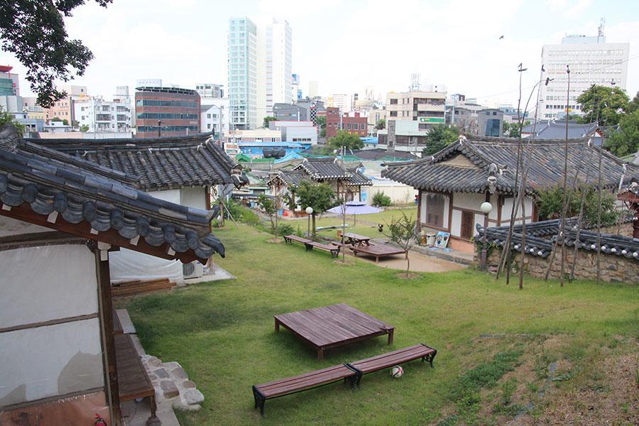 Former Guamseowon Hanok Guesthouse Daegu Esterno foto